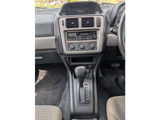 三菱 パジェロイオ １．８ アクティブフィールドエディション ４ＷＤ H18年 (四国) 99