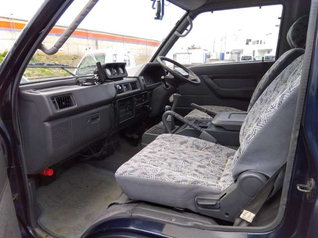 三菱 デリカワゴン ２．５ アクティブワールド ウインタースペシャル エアロルーフ ディーゼルターボ ４ＷＤ H9年 (四国) 99
