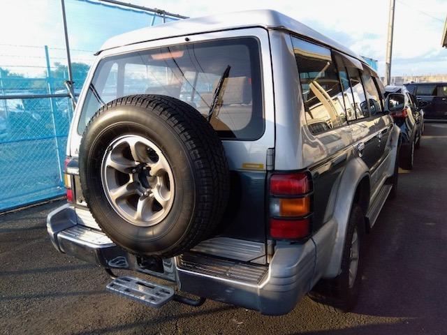 三菱 パジェロ ２．８ ミッドルーフワイド エクシードＩ ディーゼルターボ ４ＷＤ H5年 (四国) 99