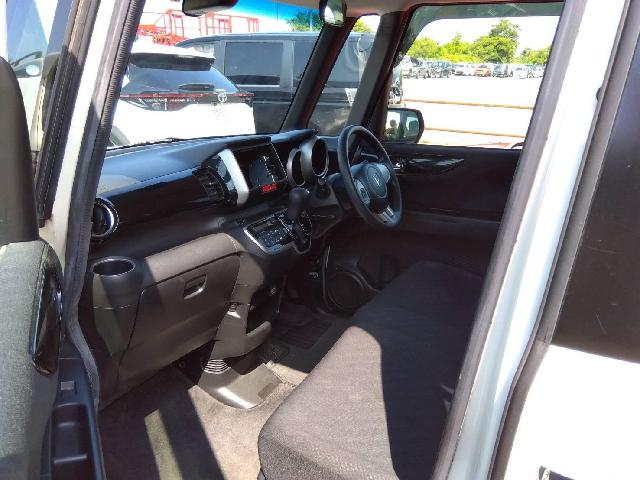 ホンダ Ｎ　ＢＯＸ ６６０ カスタムＧ Ａパッケージ ４ＷＤ H26年 (四国) 99