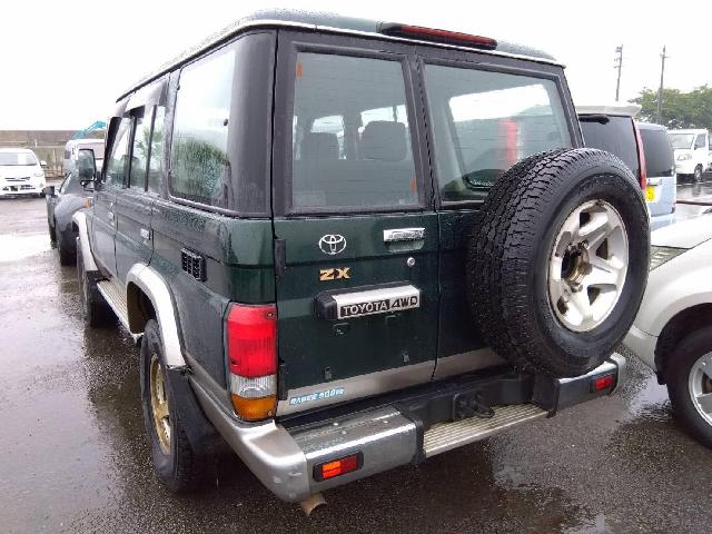 トヨタ ランドクルーザーバン ４．２ ＺＸ ディーゼル ４ＷＤ H13年 (四国) 99