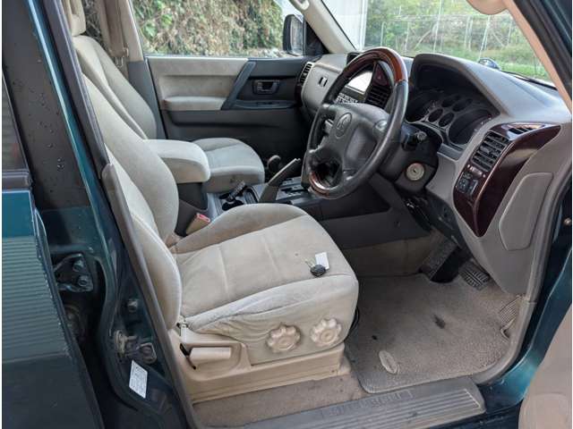 三菱 パジェロ ３．２ ロング エクシードＩＩ ディーゼルターボ ４ＷＤ H14年 (四国) 99