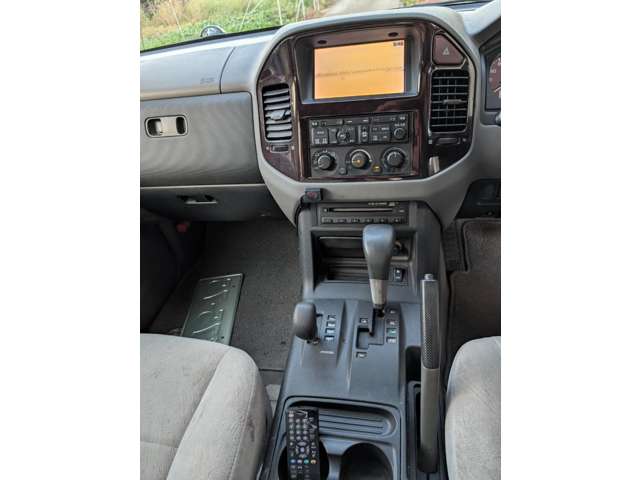 三菱 パジェロ ３．２ ロング エクシードＩＩ ディーゼルターボ ４ＷＤ H14年 (四国) 99