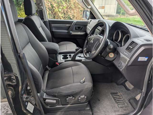 三菱 パジェロ ３．２ ロング ＧＲ ディーゼルターボ ４ＷＤ H24年 (四国) 99