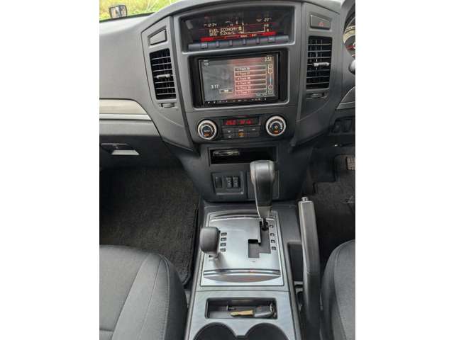 三菱 パジェロ ３．２ ロング ＧＲ ディーゼルターボ ４ＷＤ H24年 (四国) 99