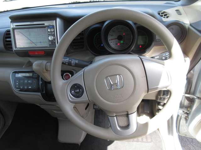 ホンダ Ｎ　ＢＯＸ ６６０ Ｇ Ｌパッケージ H24年 (四国) 99