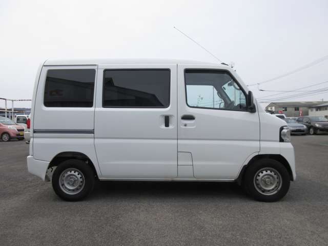 日産 ＮＶ１００クリッパー ６６０ ＤＸ H25年 (四国) 99