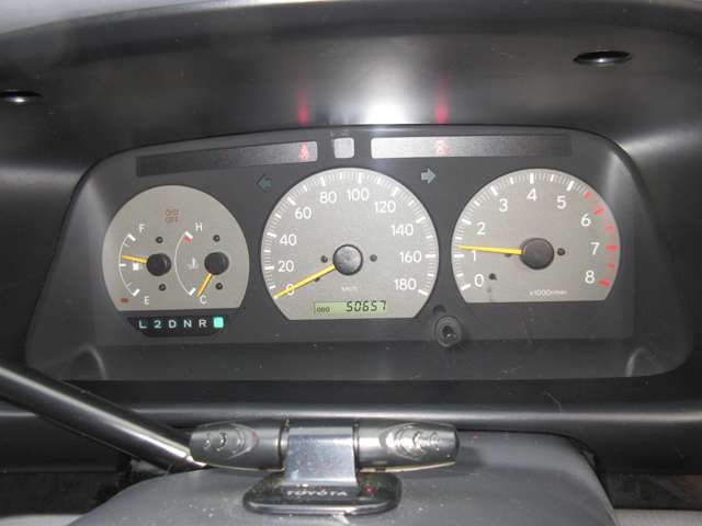 トヨタ ツーリングハイエース ２．７ Ｖパッケージ ４ＷＤ H13年 (四国) 99