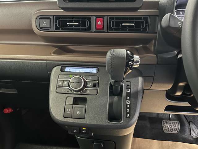 ダイハツ ムーヴ　キャンバス ６６０ セオリー Ｇ ４ＷＤ R8年 (東北) 99