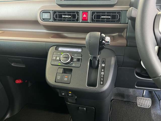ダイハツ ムーヴ　キャンバス ６６０ セオリー Ｇ ４ＷＤ R6年 (東北) 99