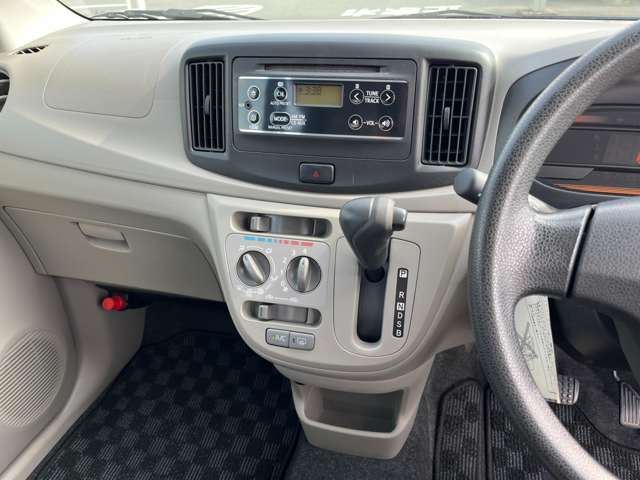 ダイハツ ミラ　イース ６６０ ＬＦ ４ＷＤ H26年 (東北) 99