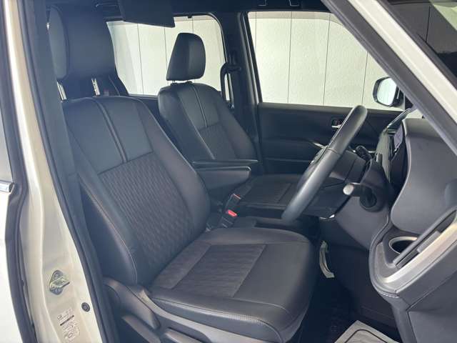 トヨタ ノア ２．０ Ｓ－Ｚ ４ＷＤ R4年 (東北) 99