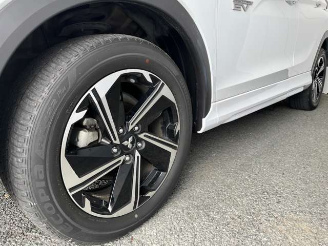三菱 エクリプス　クロス　ＰＨＥＶ ＰＨＥＶ ２．４ Ｐ ４ＷＤ R3年 (東北) 99