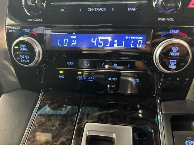 トヨタ アルファード　ハイブリッド ハイブリッド ２．５ Ｓ タイプゴールドＩＩ Ｅ－ＦＯＵＲ ４ＷＤ R3年 (東北) 99