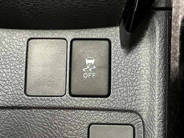 トヨタ カローラフィールダー １．５ Ｇ エアロツアラー Ｗ×Ｂ ４ＷＤ H27年 (東北) 99