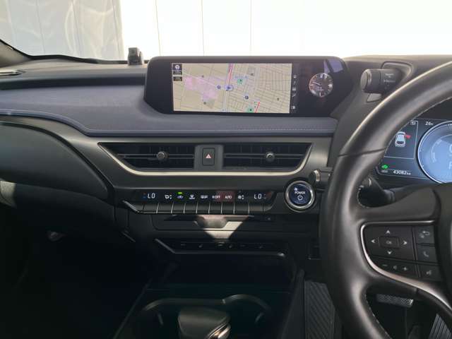 レクサス ＵＸ２５０ｈ ２５０Ｈ バージョンＣ ４ＷＤ R1年 (東北) 99