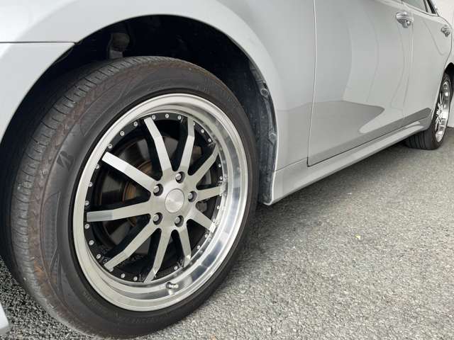 トヨタ クラウン ２．５ ロイヤル Ｉ－ＦＯＵＲ ４ＷＤ H29年 (東北) 99
