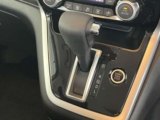 日産 セレナ ２．０ Ｘ ＶセレクションＩＩ ４ＷＤ R1年 (東北) 99