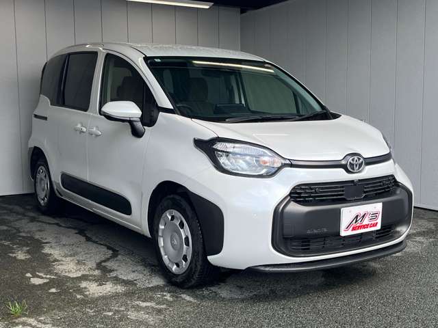 トヨタ シエンタ　ハイブリッド ハイブリッド １．５ Ｇ Ｅ－ＦＯＵＲ ４ＷＤ R7年 (東北) 99