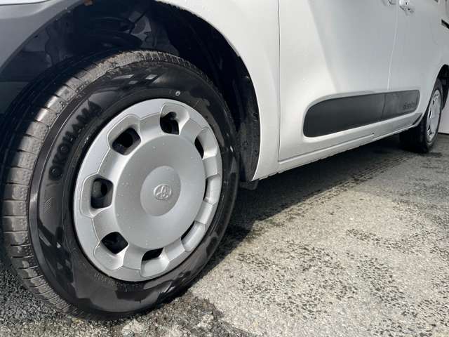 トヨタ シエンタ　ハイブリッド ハイブリッド １．５ Ｇ Ｅ－ＦＯＵＲ ４ＷＤ R7年 (東北) 99