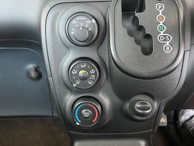 トヨタ スペイド １．５ Ｘ ４ＷＤ H28年 (東北) 99
