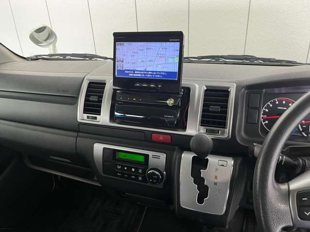 トヨタ ハイエースバン ３．０ マルチロールトランスポーター タイプＩＩ ロング ディーゼルターボ ４ＷＤ H26年 (東北) 99