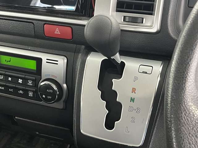 トヨタ ハイエースバン ３．０ マルチロールトランスポーター タイプＩＩ ロング ディーゼルターボ ４ＷＤ H26年 (東北) 99