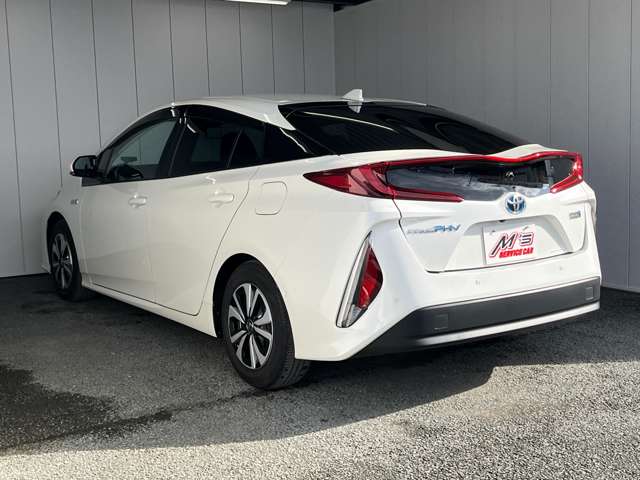 トヨタ プリウスＰＨＶ １．８ Ａ ユーティリティ プラス R1年 (東北) 99