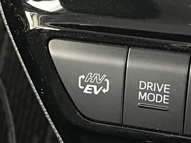 トヨタ プリウスＰＨＶ １．８ Ａ ユーティリティ プラス R1年 (東北) 99