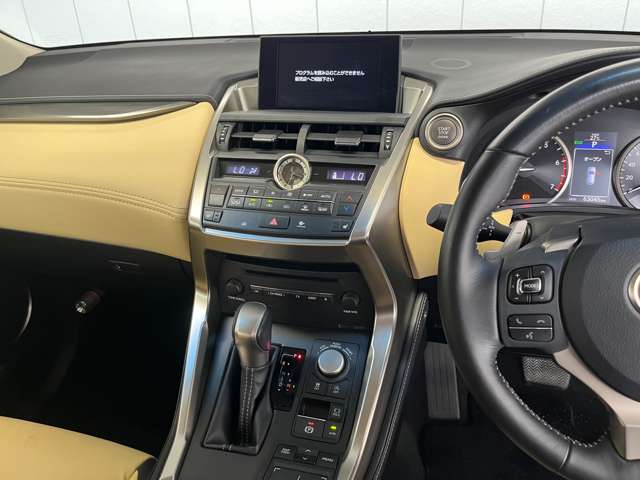 レクサス ＮＸ２００ｔ Ｉパッケージ H26年 (東北) 99