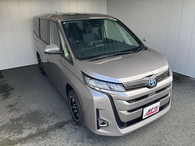 トヨタ ノア １．８ ハイブリッド Ｘ Ｅ－ＦＯＵＲ ４ＷＤ R4年 (東北) 99