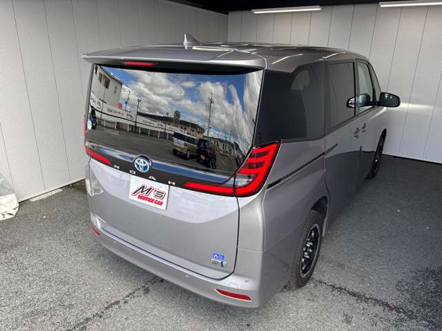 トヨタ ノア １．８ ハイブリッド Ｘ Ｅ－ＦＯＵＲ ４ＷＤ R4年 (東北) 99