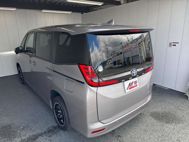 トヨタ ノア １．８ ハイブリッド Ｘ Ｅ－ＦＯＵＲ ４ＷＤ R4年 (東北) 99