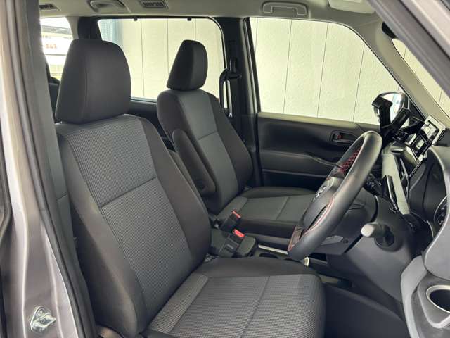 トヨタ ノア １．８ ハイブリッド Ｘ Ｅ－ＦＯＵＲ ４ＷＤ R4年 (東北) 99