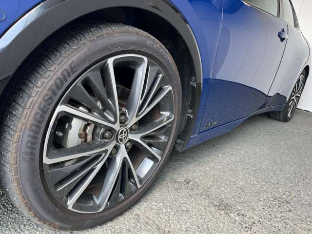 トヨタ プリウス ２．０ Ｚ Ｅ－ＦＯＵＲ ４ＷＤ R5年 (東北) 99