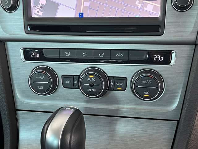 フォルクスワーゲン ゴルフ ＴＳＩ　コンフォートライン H28年 (東北) 99