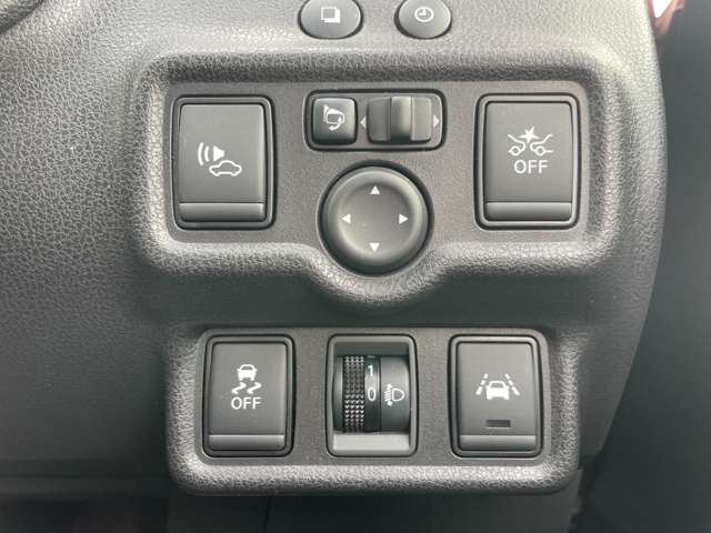 日産 ノート １．２ Ｅ－ＰＯＷＥＲ Ｘ H29年 (東北) 99