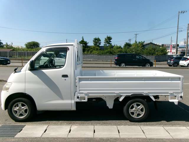 トヨタ タウンエーストラック １．５ ＤＸ Ｘエディション シングルジャストロー 三方開 ４ＷＤ H26年 (東北) 99