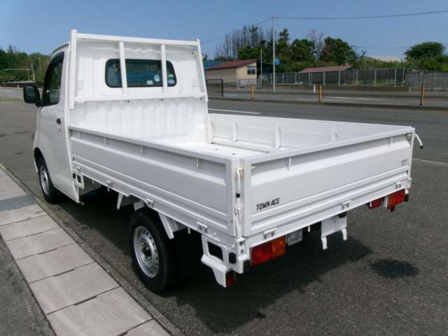 トヨタ タウンエーストラック １．５ ＤＸ Ｘエディション シングルジャストロー 三方開 ４ＷＤ H27年 (東北) 99