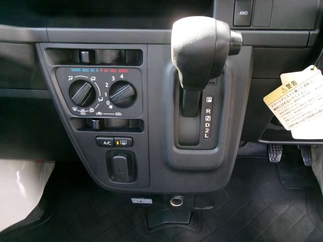 ダイハツ ハイゼットカーゴ ６６０ スペシャル ＳＡＩＩＩ ４ＷＤ H30年 (東北) 99