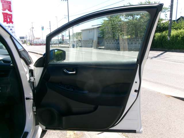 日産 リーフ Ｓ H30年 (東北) 99