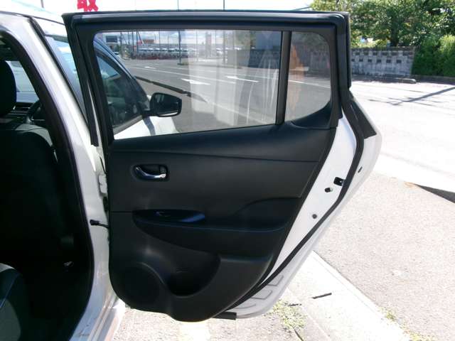 日産 リーフ Ｓ H30年 (東北) 99