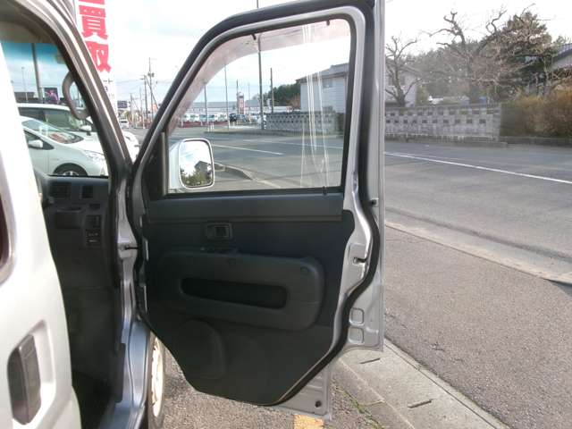 ダイハツ ハイゼットカーゴ ６６０ クルーズターボ ハイルーフ ４ＷＤ H27年 (東北) 99