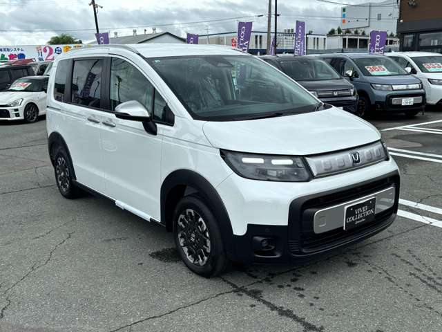 ホンダ フリード　ハイブリッド １．５ Ｅ：ＨＥＶ クロスター ４ＷＤ R8年 (東北) 99