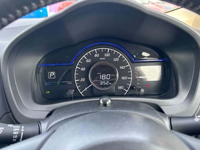 日産 ノート １．２ Ｅ－ＰＯＷＥＲ メダリスト ＦＯＵＲ ４ＷＤ R1年 (東北) 99