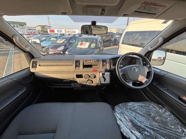 トヨタ ハイエースバン ３．０ ＤＸ ロング ディーゼルターボ ４ＷＤ H29年 (東北) 99