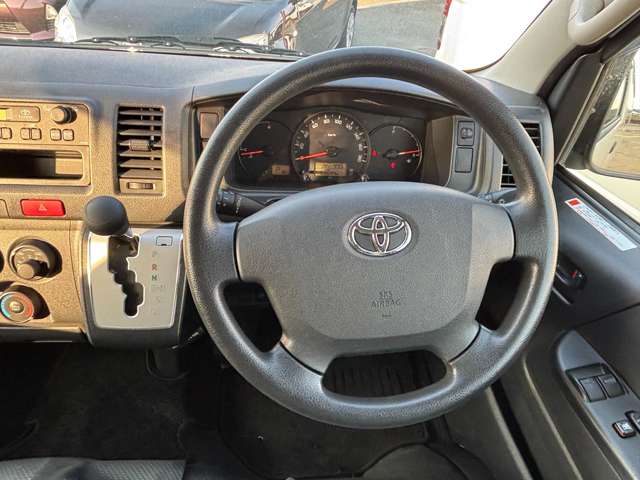 トヨタ ハイエースバン ３．０ ＤＸ ロング ディーゼルターボ ４ＷＤ H29年 (東北) 99