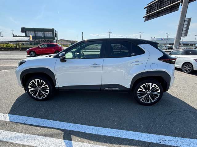 トヨタ ヤリスクロス　ハイブリッド １．５ ハイブリッド Ｚ Ｅ－ＦＯＵＲ ４ＷＤ R5年 (東北) 99
