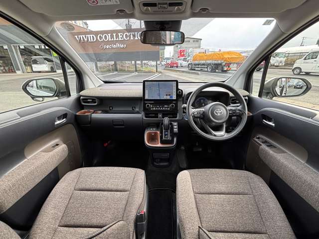 トヨタ シエンタ　ハイブリッド ハイブリッド １．５ Ｚ Ｅ－ＦＯＵＲ ４ＷＤ R6年 (東北) 99