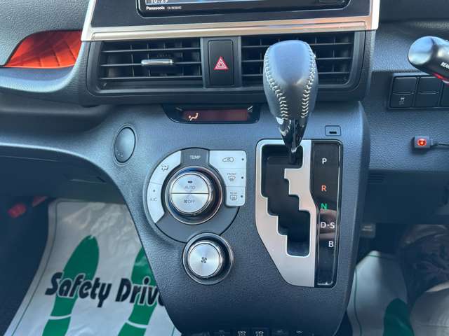 トヨタ シエンタ １．５ Ｇ クエロ ４ＷＤ R1年 (東北) 99
